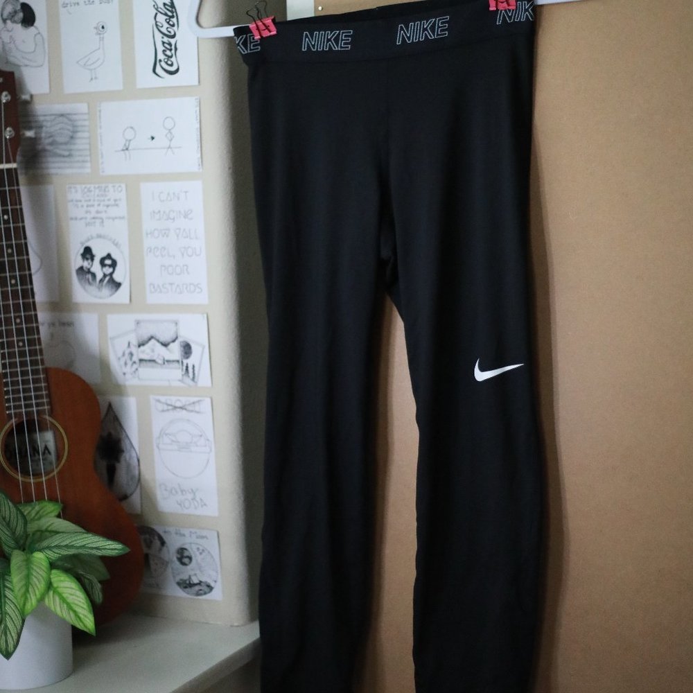 Nike Women's 3/4 Leggings Black Gym Yoga